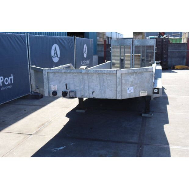 2022 VELDHUIZEN P33-2-46722321