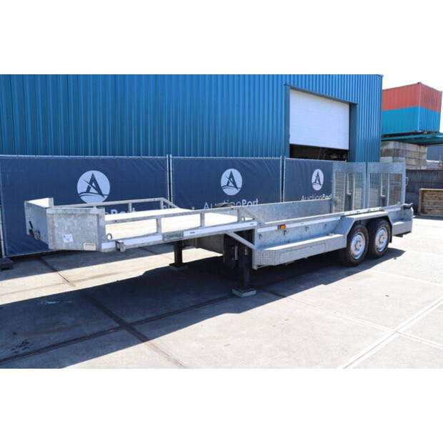 2022 VELDHUIZEN P33-2-46722323