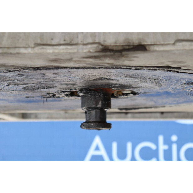 2022 VELDHUIZEN P33-2-46722325