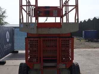 2010-jlg-4069le-1444480-46722417