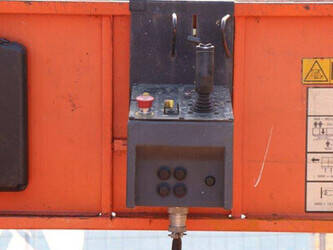 2010-jlg-4069le-1444480-46722429