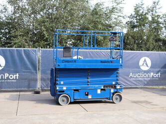 صورة ل رافعات 2010 هولوت COMPACT 14