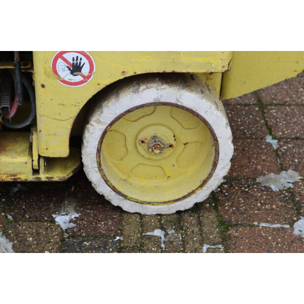 1999 Genie GS-2032-46722487