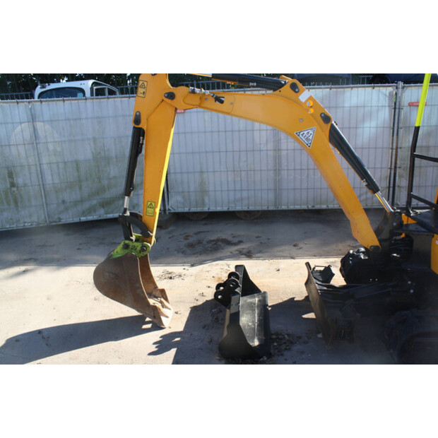 2020 جيه سي بي 19C-1E-46722615