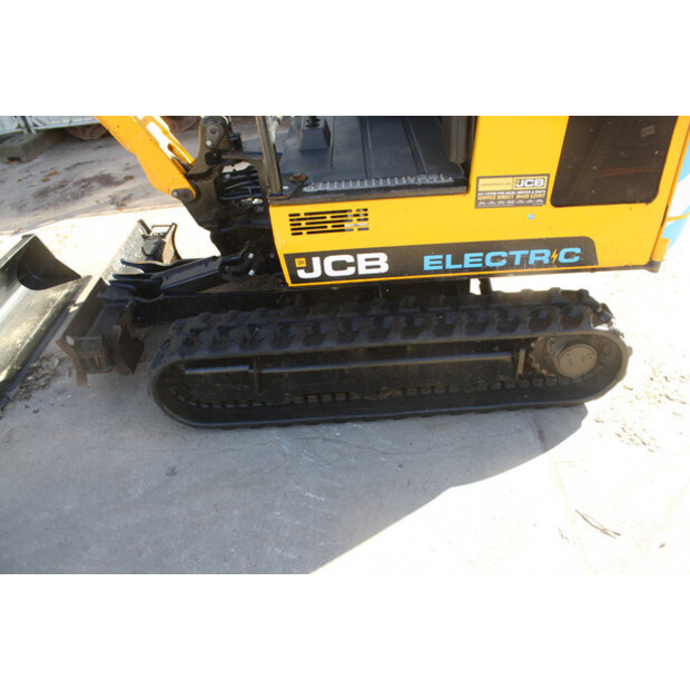 2020 جيه سي بي 19C-1E-46722618