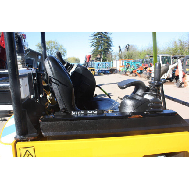 2020 جيه سي بي 19C-1E-46722620