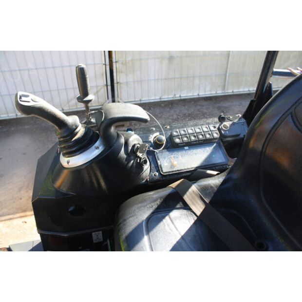 2020 جيه سي بي 19C-1E-46722624