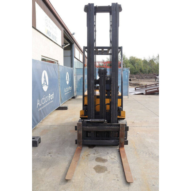 1989 يال ERC30AG-46722635