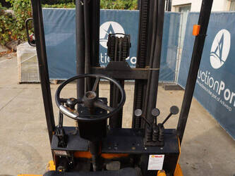 1989-yale-erc30ag-1444490-46722646