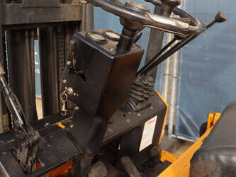 1989-yale-erc30ag-1444490-46722649