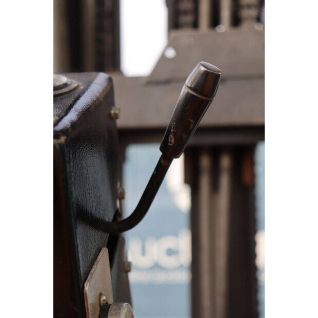 1989 يال ERC30AG-46722653