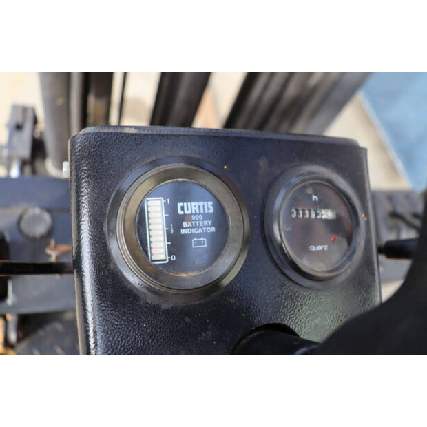 1989 يال ERC30AG-46722655