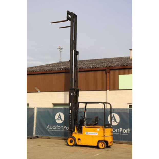 1989 يال ERC30AG-46722663