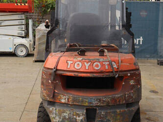 2000-toyota-42-7fgf25-1444491-46722668