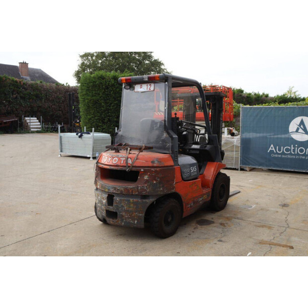 2000 Toyota 42-7FGF25-46722669