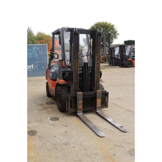 2000 Toyota 42-7FGF25-46722670