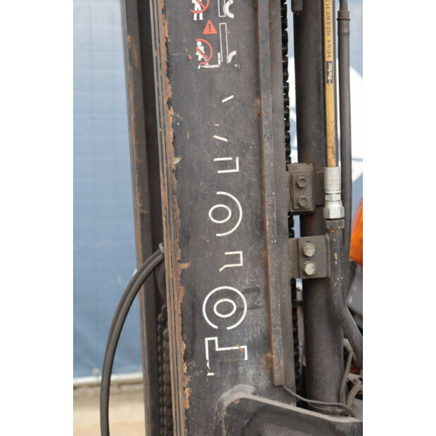 2000 Toyota 42-7FGF25-46722675