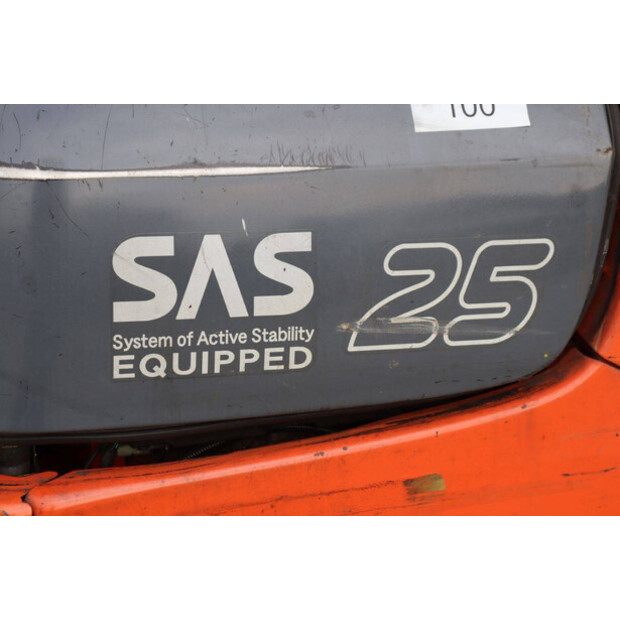 2000 Toyota 42-7FGF25-46722677