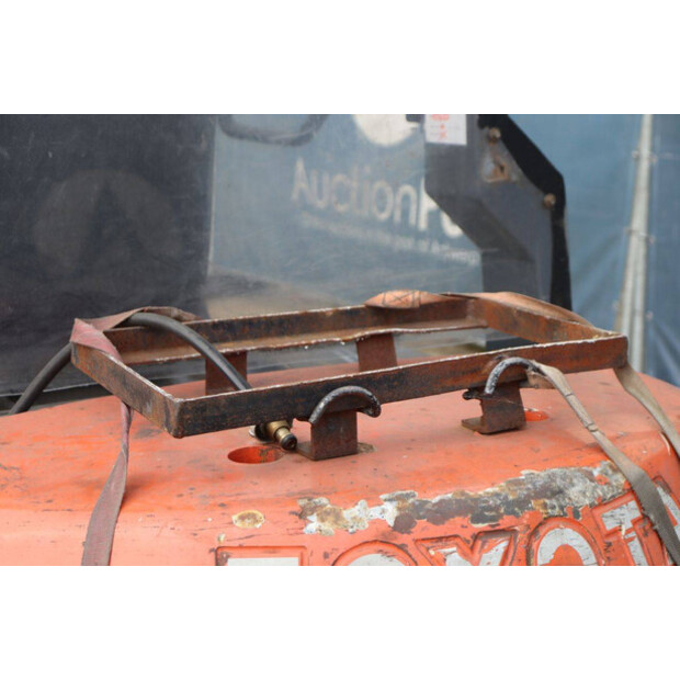 2000 Toyota 42-7FGF25-46722682