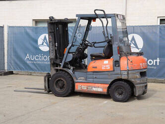 1997-toyota-42-6fgf25-1444494-46722740