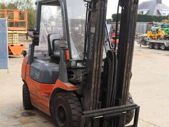 2007-toyota-42-7fgf25-1444495-46722776