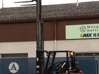 1998-yale-gdp30tf-1444497-46722880