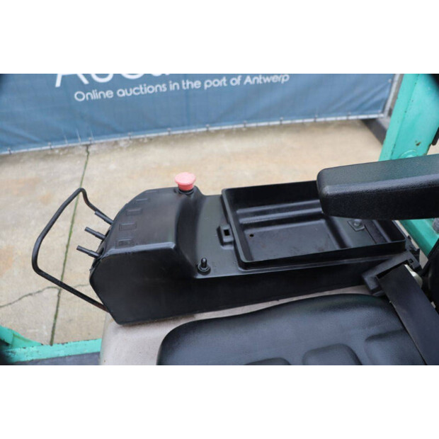 1992 ميتسوبيشي FG15-46722912