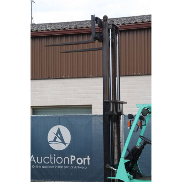 1992 ميتسوبيشي FG15-46722923