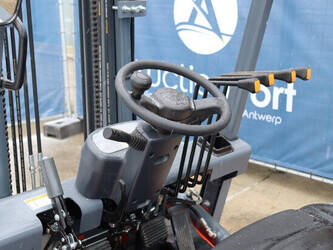 2023-vmax-cpcd20-1444499-46722945