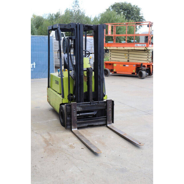 1985 كلارك TM15-46722998