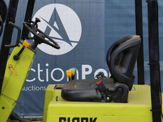 1985-clark-tm15-1444501-46723012