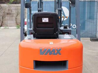 2023-vmax-cpcd20-1444503-46723059