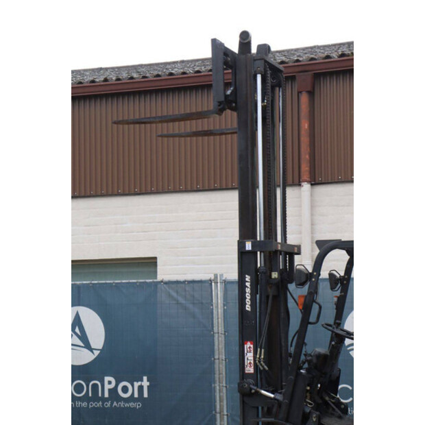 دووسان 30-46723120