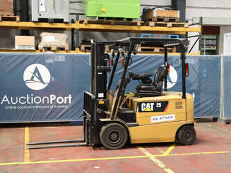 صورة ل مناولة العتاد 2010 كاتربيلر EP25K-PAC