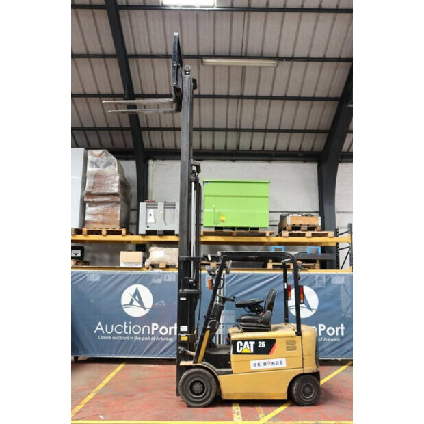 2010 كاتربيلر EP25K-PAC-46723258