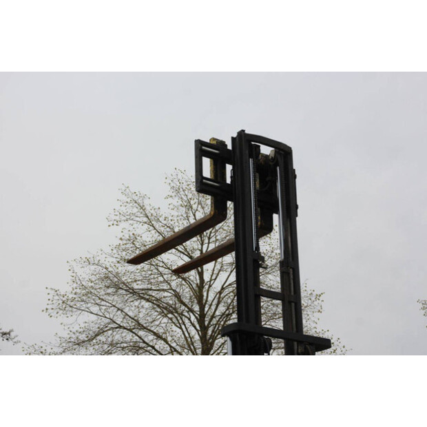 2005 BT C3E200-46723287