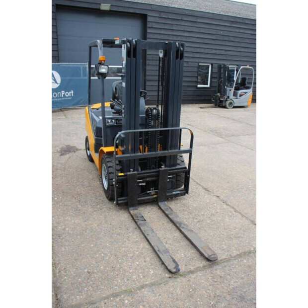 يونيكاريرز N25-46723293