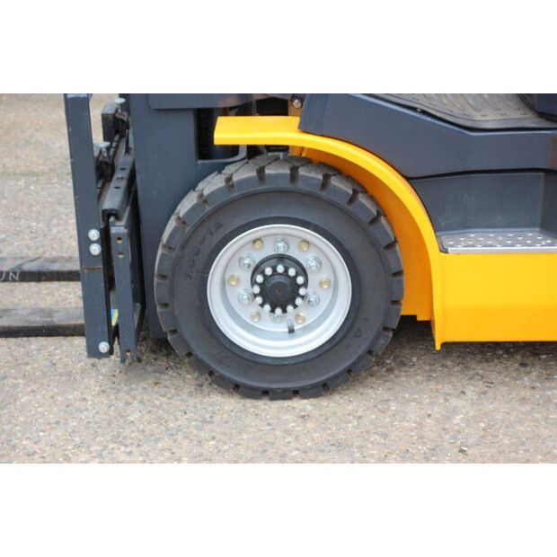 يونيكاريرز N25-46723301