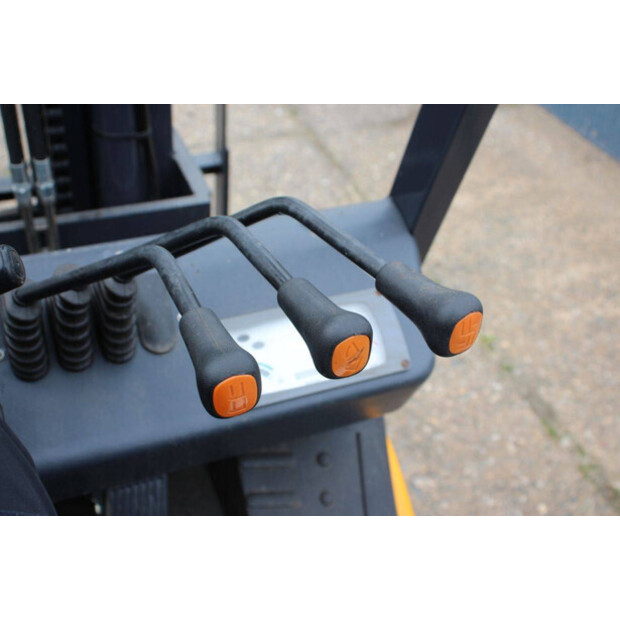 يونيكاريرز N25-46723311