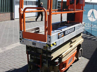 2006-jlg-2030es-1444514-46723402