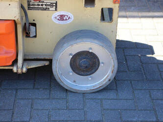 2006-jlg-2030es-1444514-46723409