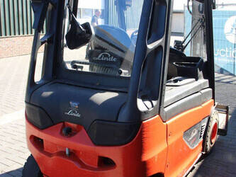 2015-linde-e25-01-1444515-46723428