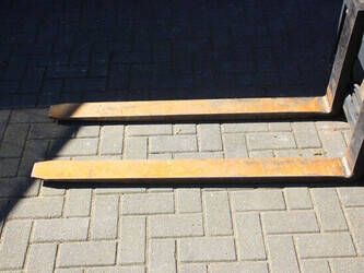 2015-linde-e25-01-1444515-46723435