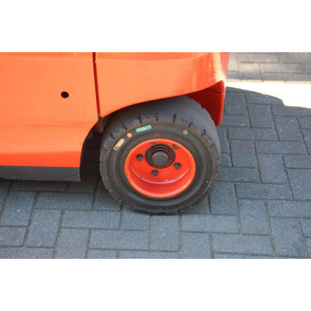 2015 Linde E25-01-46723440