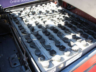 2015-linde-e25-01-1444515-46723443