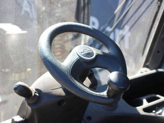 2015-linde-e25-01-1444515-46723447