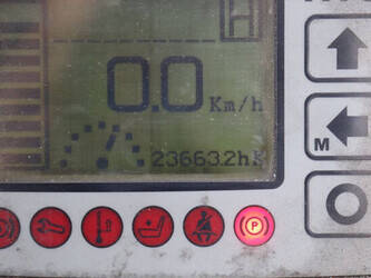 2011-hyundai-20b-7-1444517-46723513