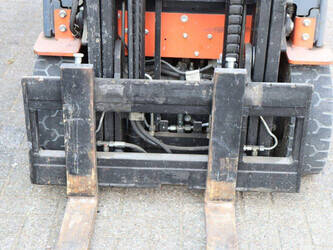 2012-toyota-8fbet16-1444518-46723528