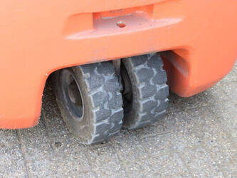 2012-toyota-8fbet16-1444518-46723532