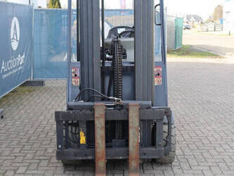 2006-still-r60-30-1444519-46723554